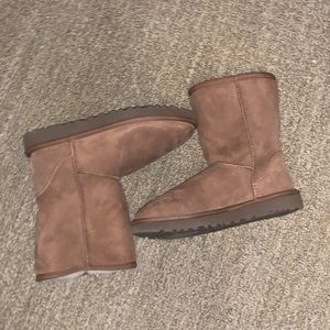 NWOT ugg boots